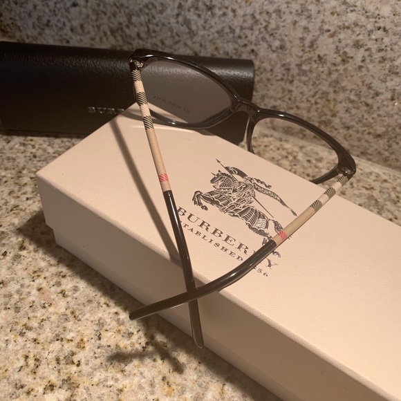 🤓💎NEW BURBERRY FRAMES🤓W/ ORIGINAL CASE/BOX💎🤓 - Picture 16 of 16